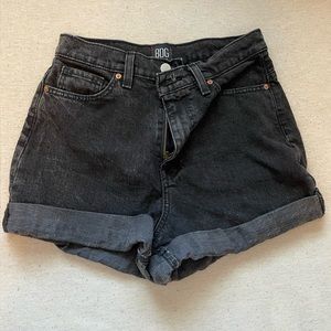 black mom shorts • Size 27
